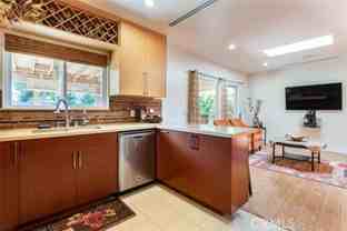 336 W Lexington Dr - Photo 1 of 1
