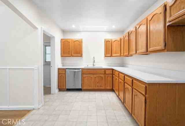 247 W Santa Anita Ave - Photo 4 of 8
