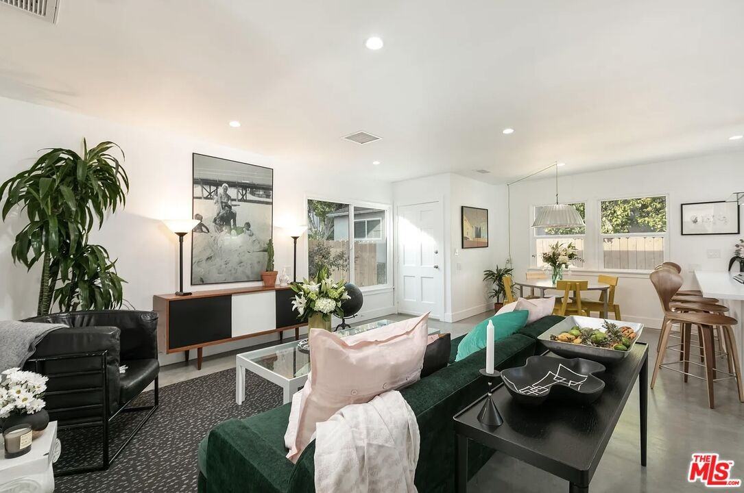 4234 Verdugo Rd - Photo 4 of 8