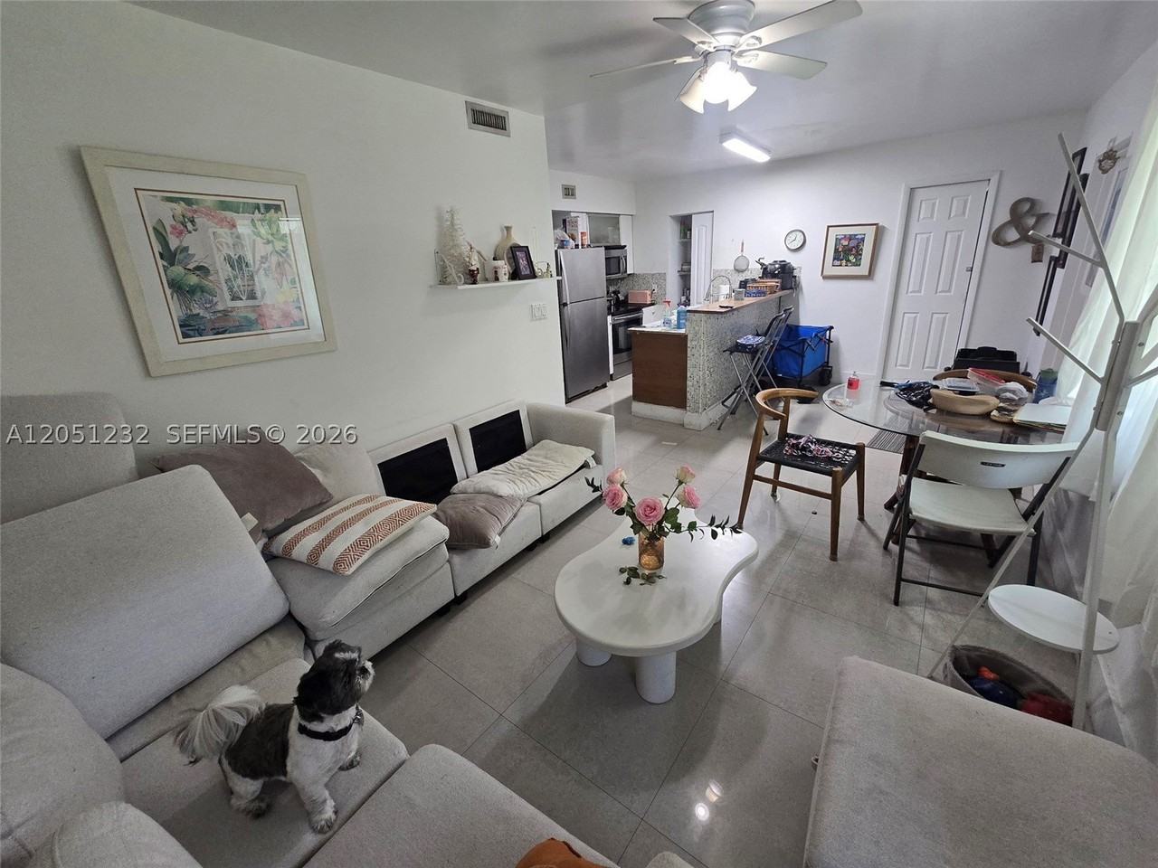 7025 Rue Granville #1 - Photo 3 of 21