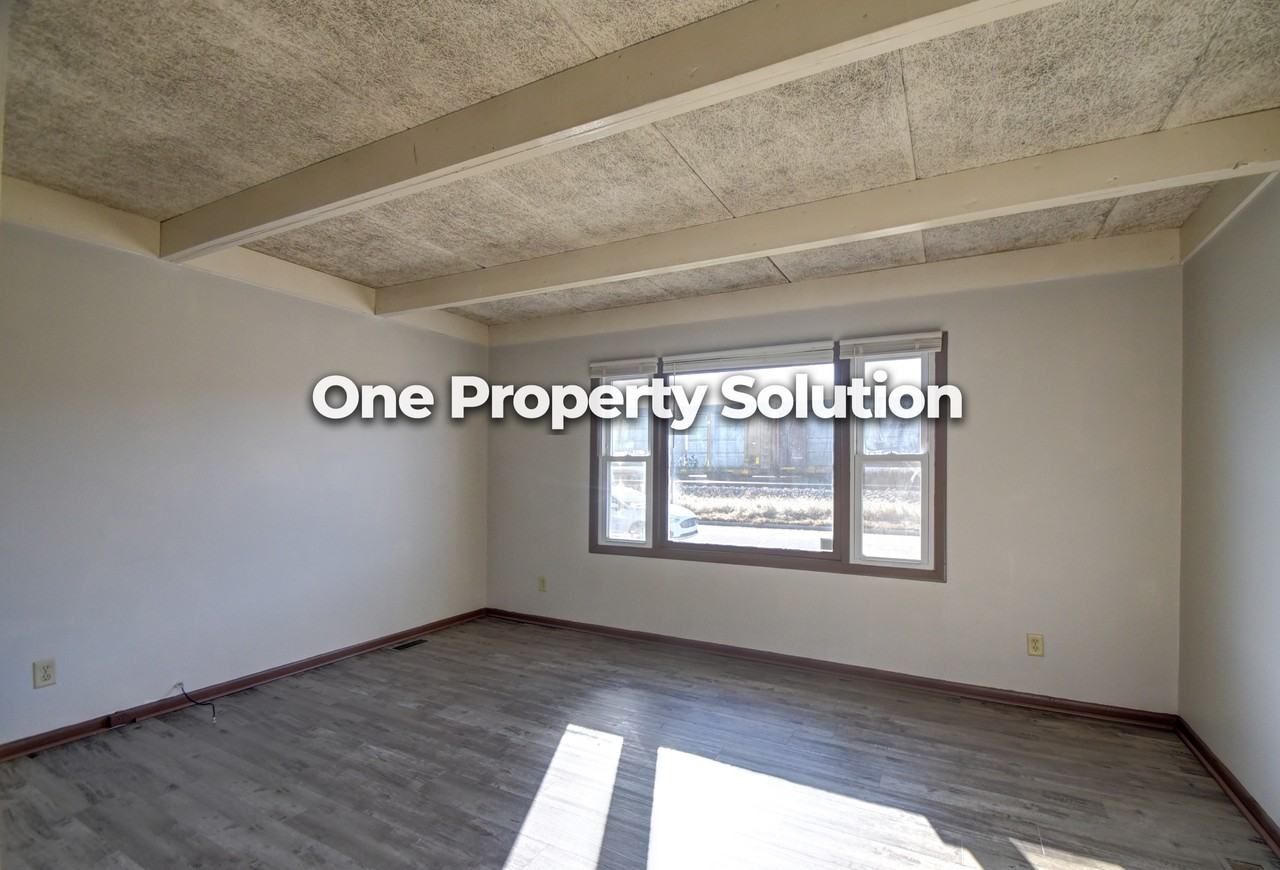 1335 Logan St #1 - Photo 4 of 17