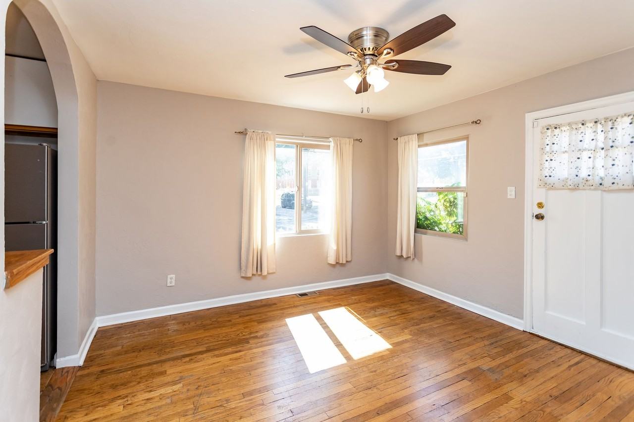 922 E High St - Photo 7 of 34