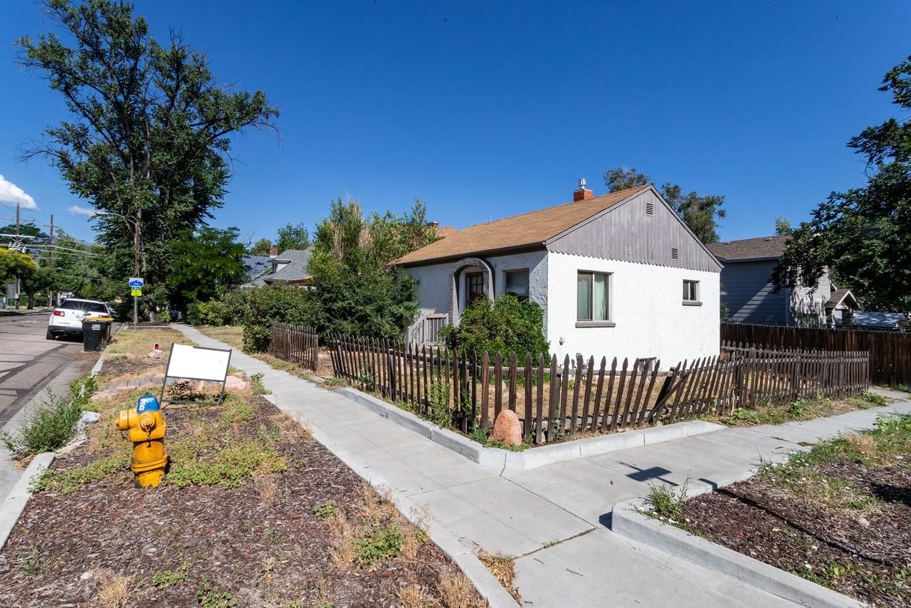 922 E High St - Photo 3 of 34