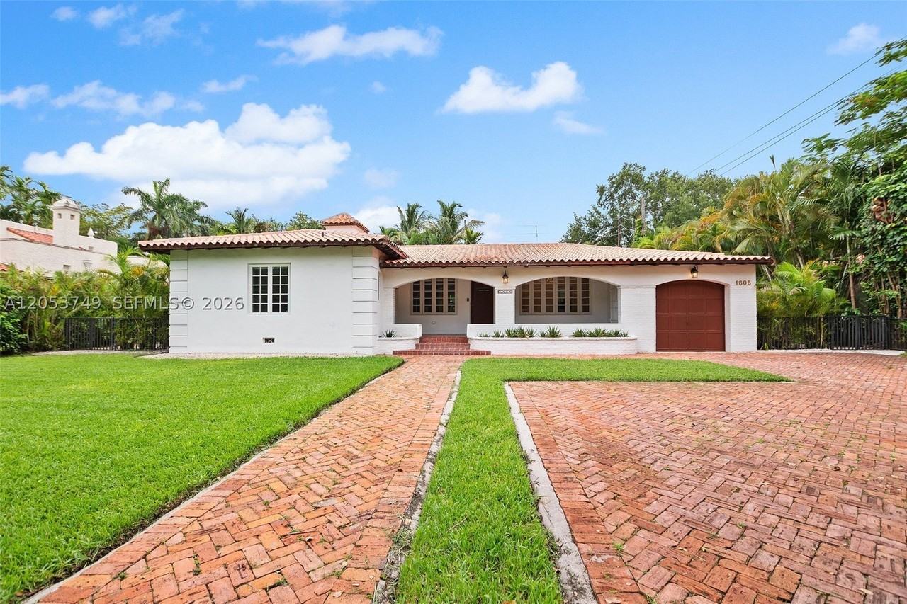 1808 Granada Blvd - Photo 2 of 35