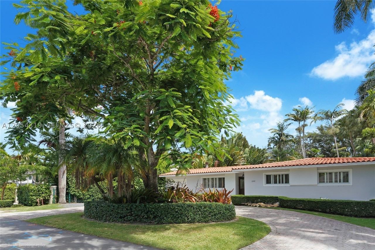 6141 Sw 85th St - Photo 2 of 33