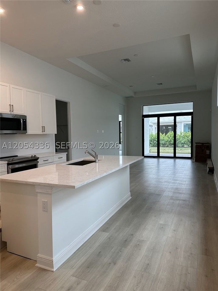 9037 Sw Vetta Way - Photo 5 of 18