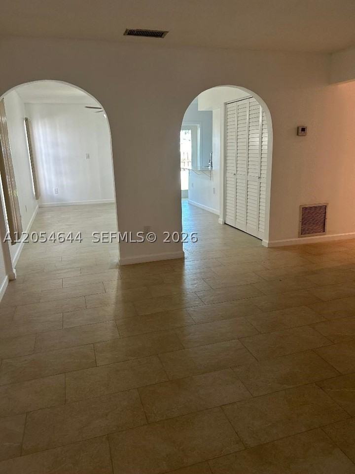 20901 Sw 103rd Ct #20901 - Photo 4 of 17