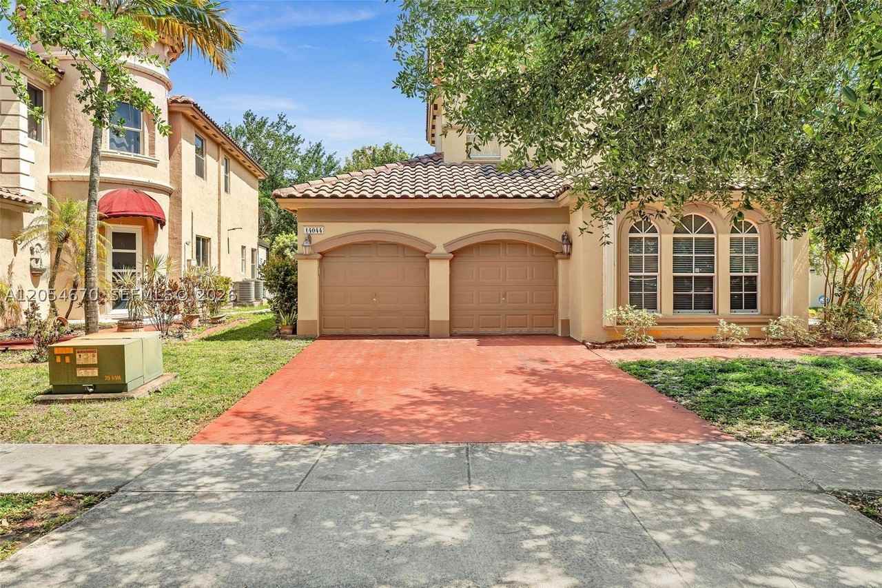 14044 Sw 54th St - Photo 2 of 50