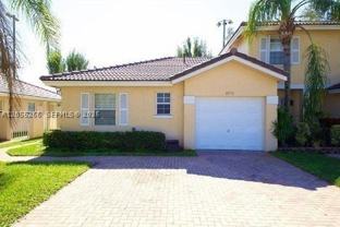 8978 Nw 53rd St - Photo 1 of 1