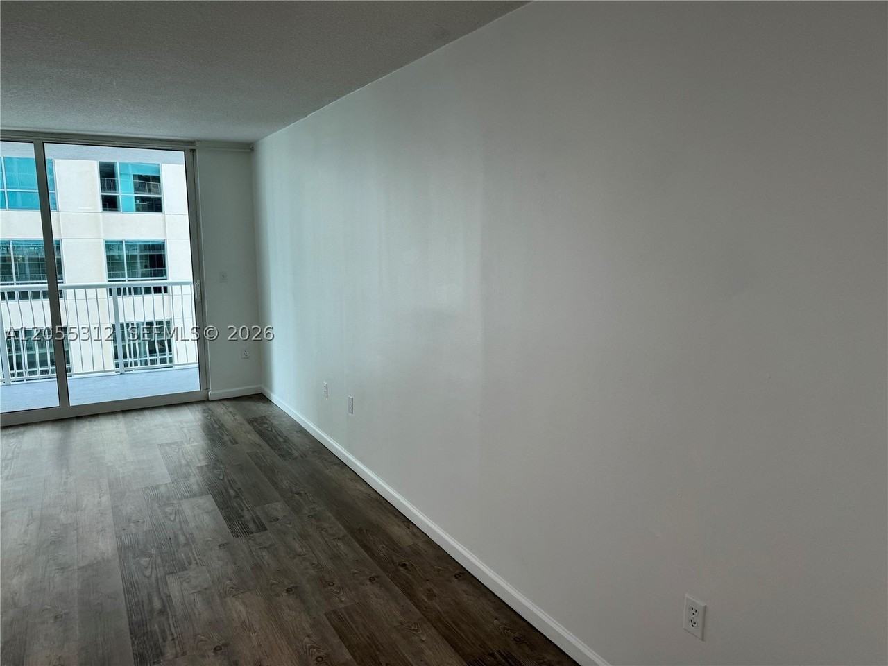 1200 Brickell Bay Dr #2310 - Photo 3 of 18