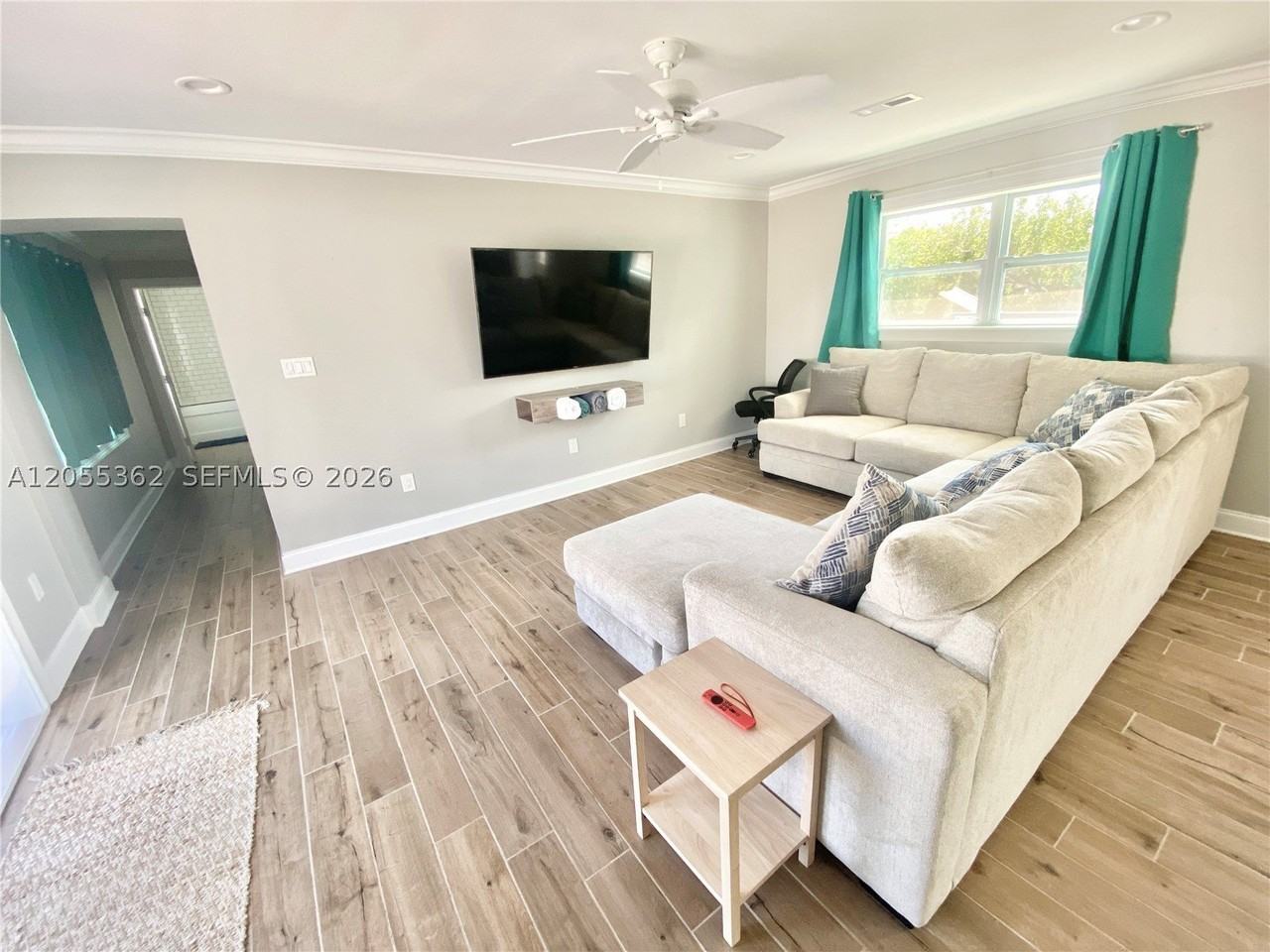 133 Indies Rd - Photo 7 of 27