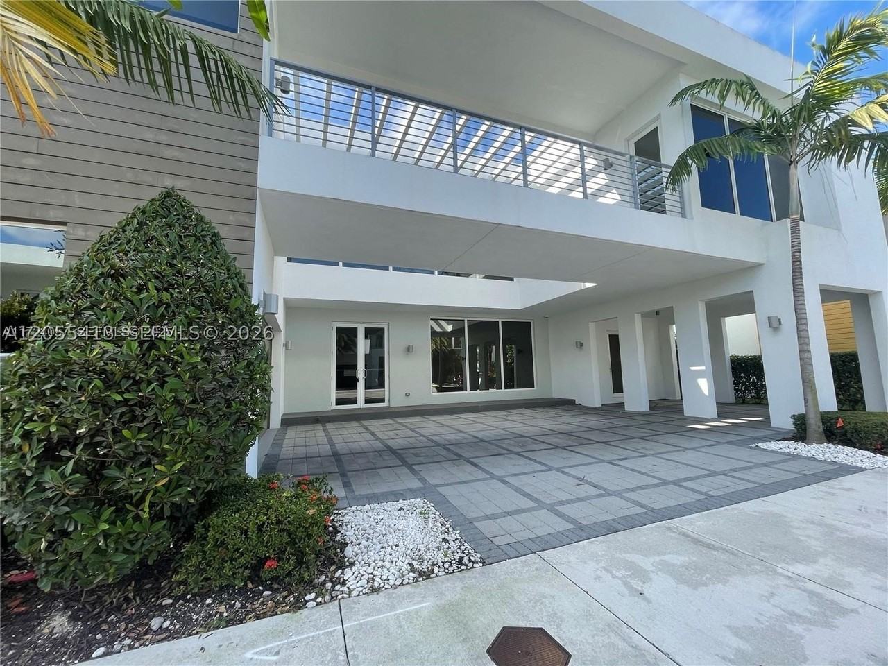 10250 Nw 74th Ter #0 - Photo 4 of 30