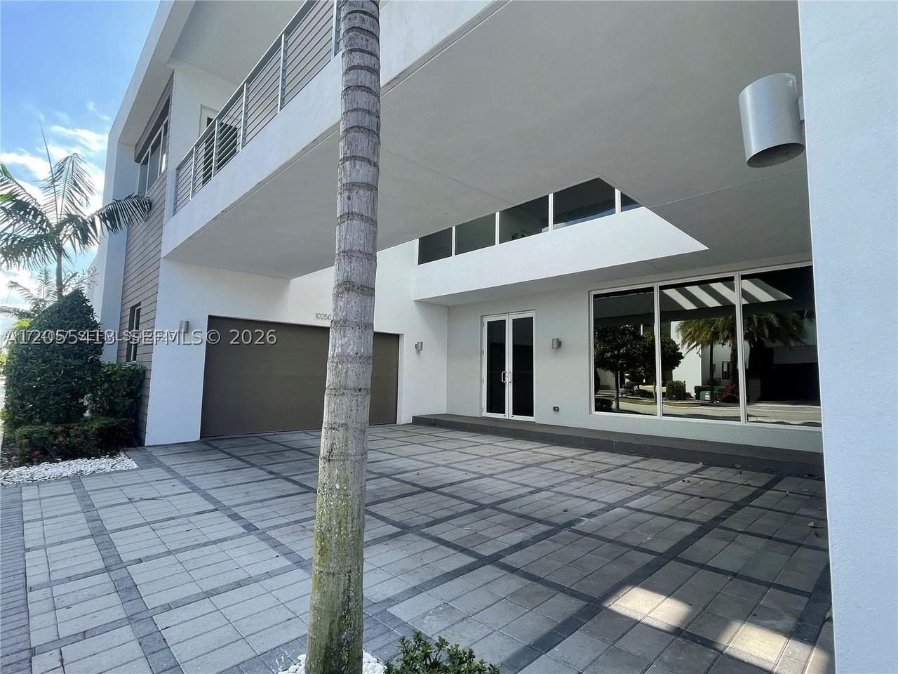 10250 Nw 74th Ter #0 - Photo 5 of 30
