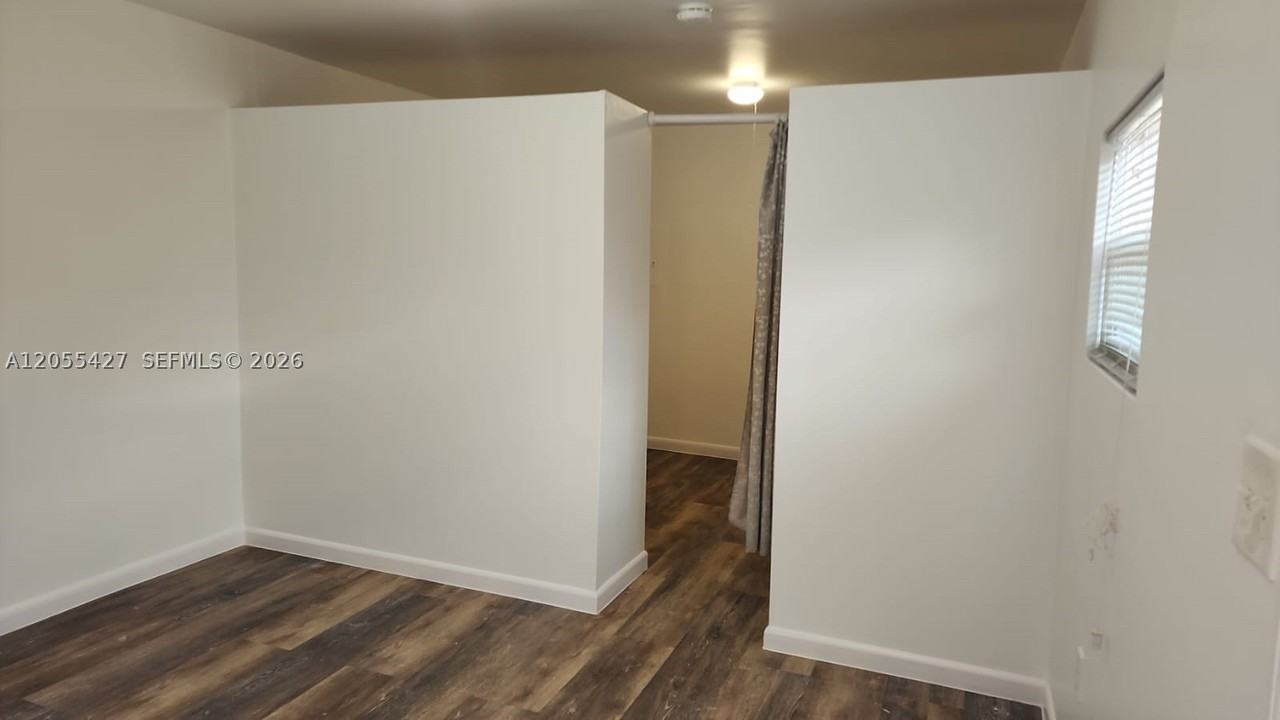 3533 Sw 91st Ave #A - Photo 6 of 14
