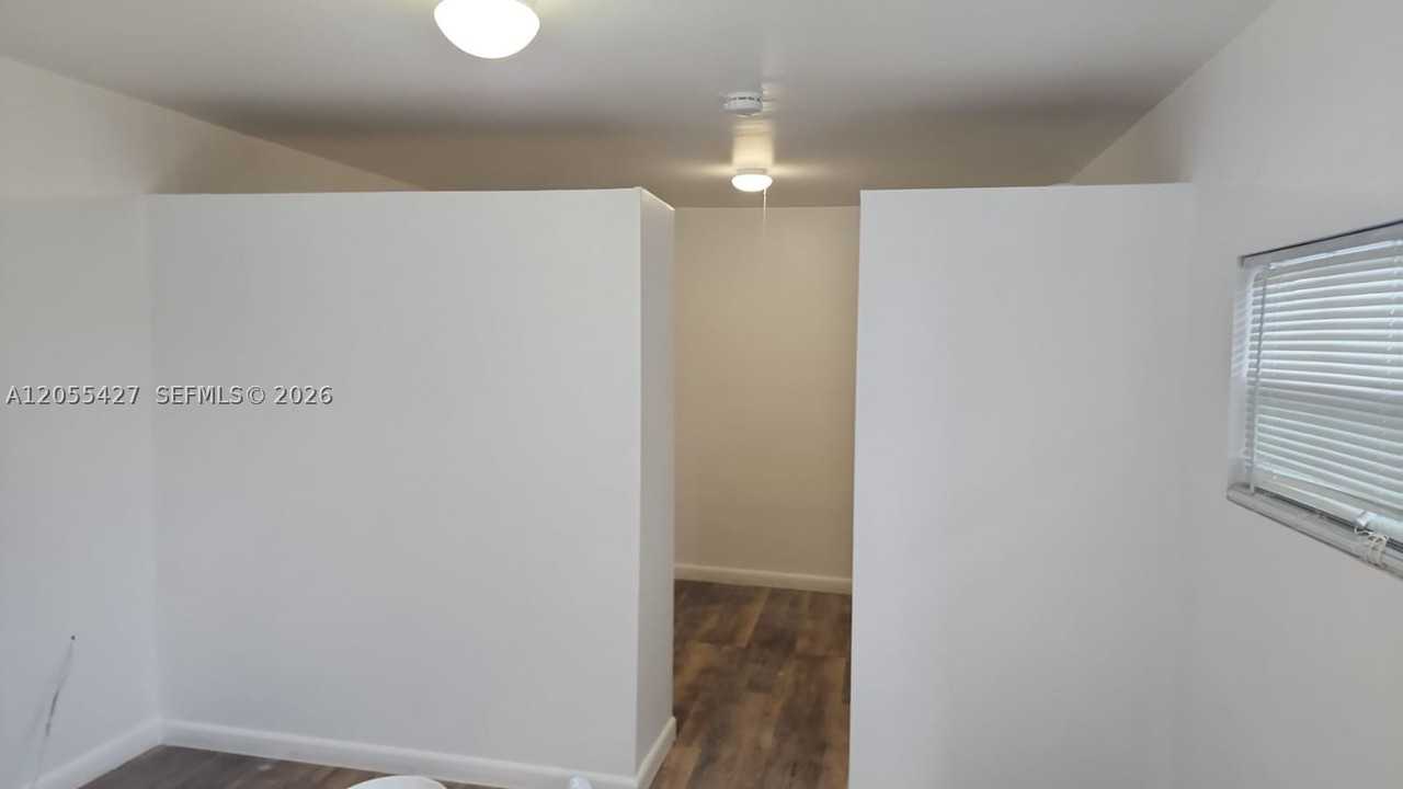 3533 Sw 91st Ave #A - Photo 7 of 14