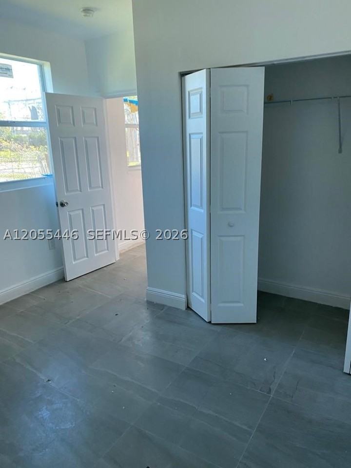 4023 Sw 19th St #D - Photo 7 of 30