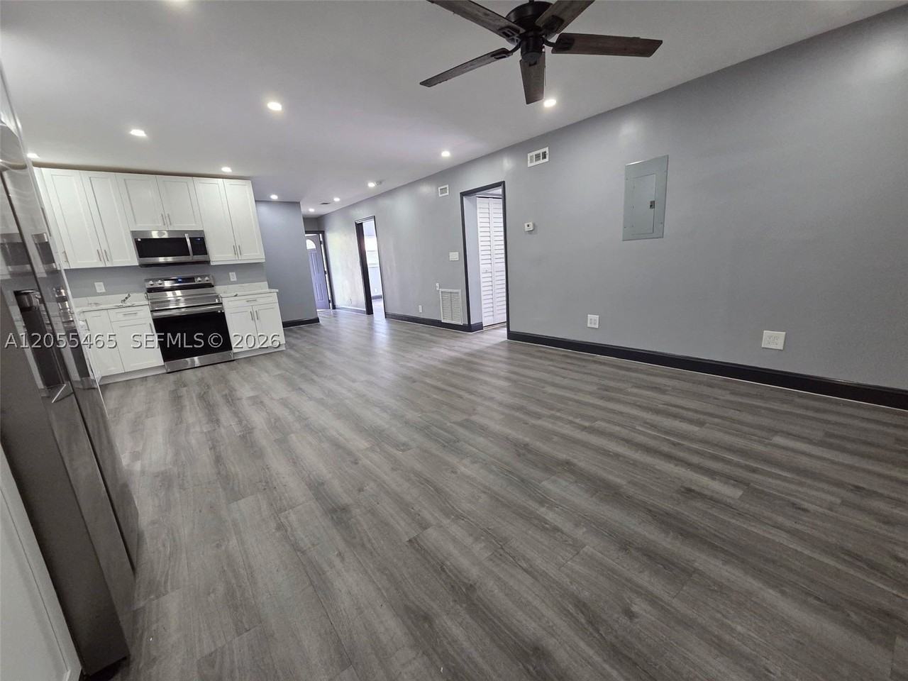 8227 Nw 39th St #8227 - Photo 3 of 24