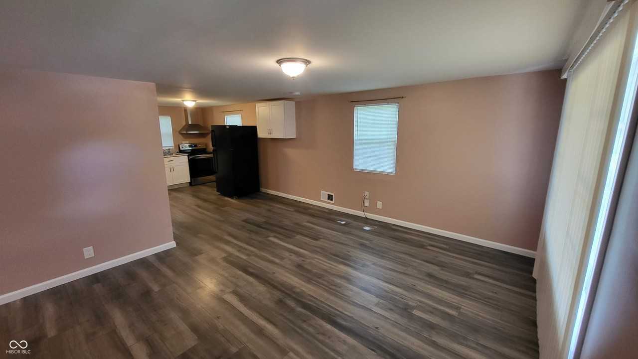 3233 Ralston Ave - Photo 2 of 14
