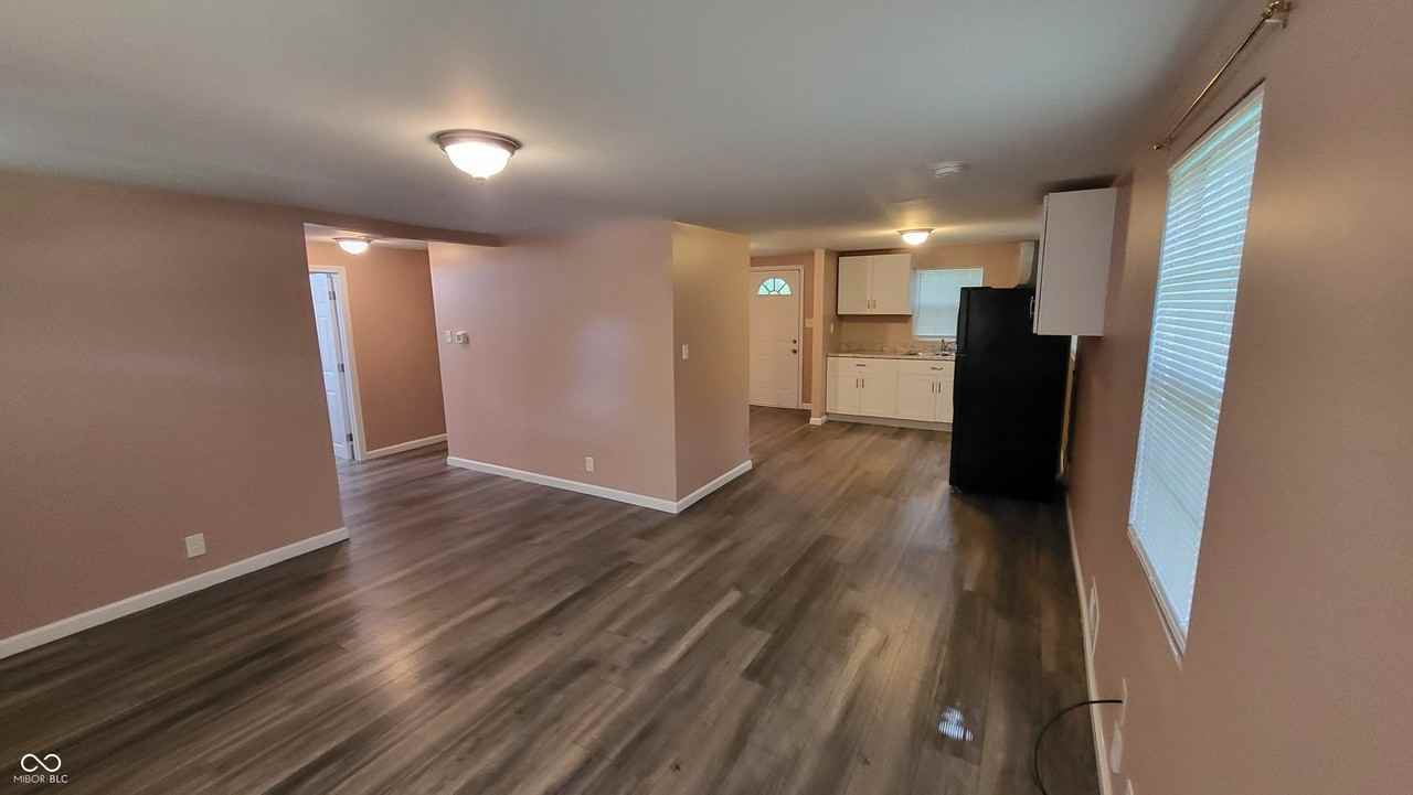 3233 Ralston Ave - Photo 5 of 14