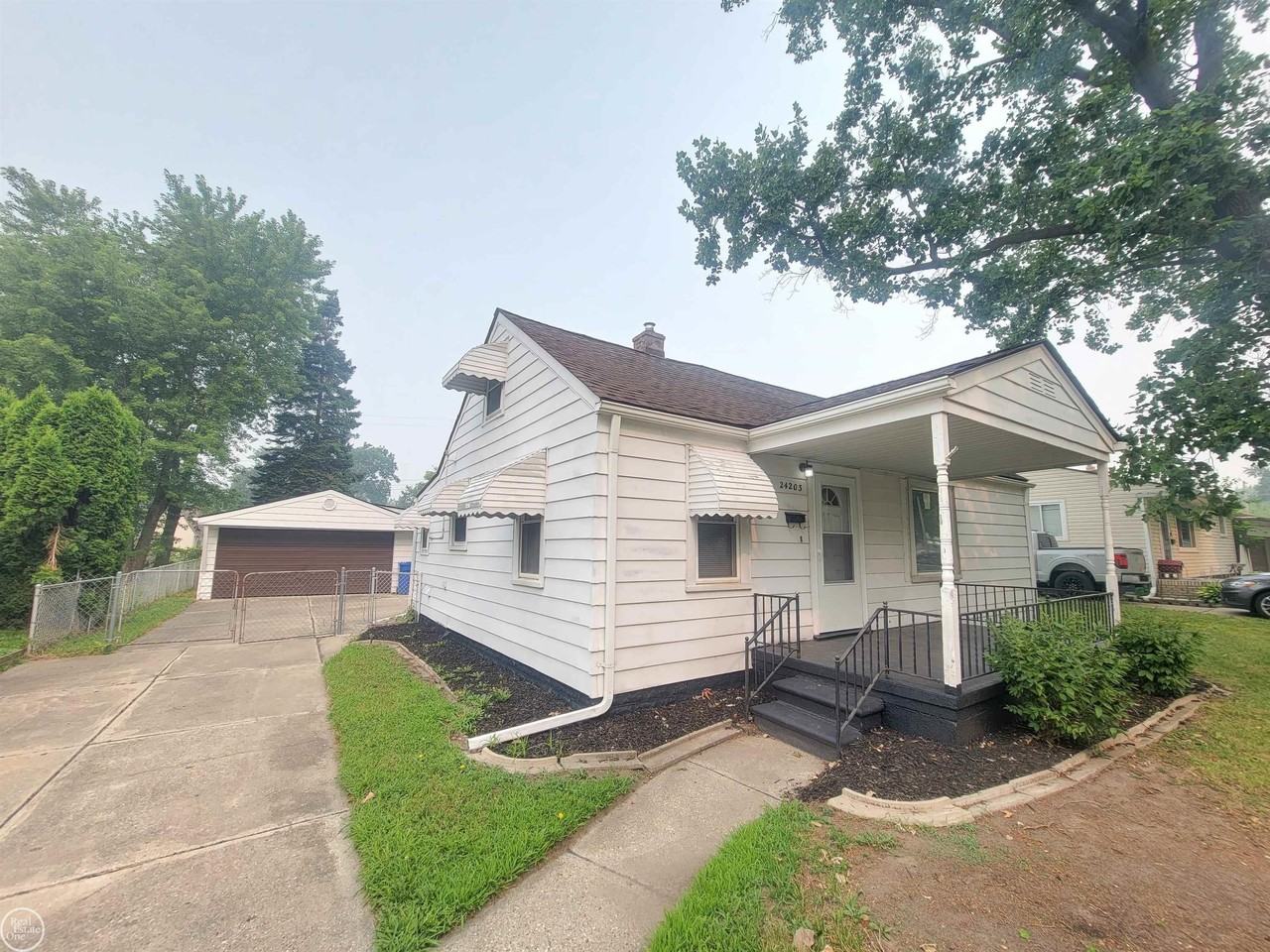 24203 Pingree Ave - Photo 2 of 13