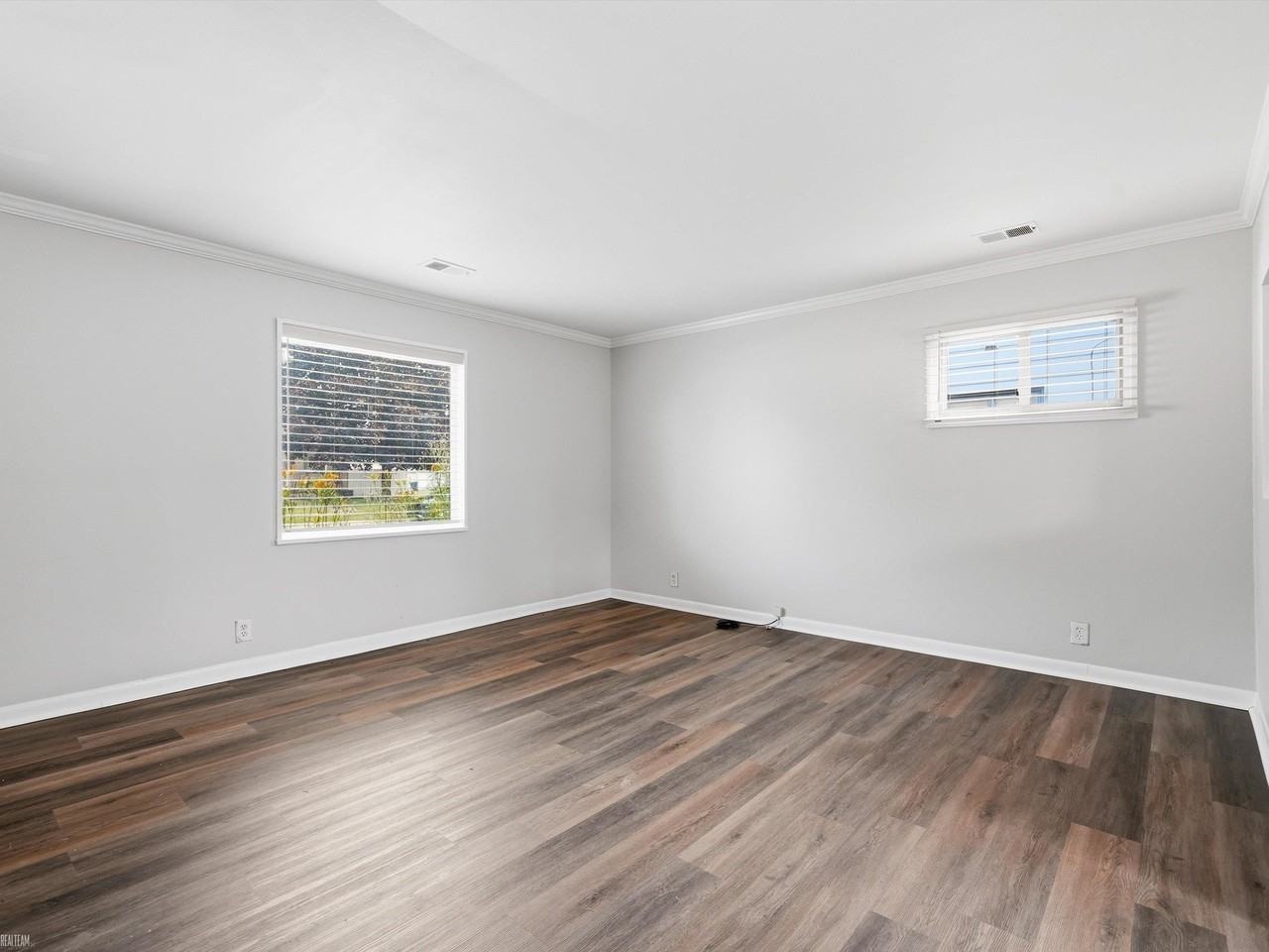 28311 Waverly St - Photo 6 of 19