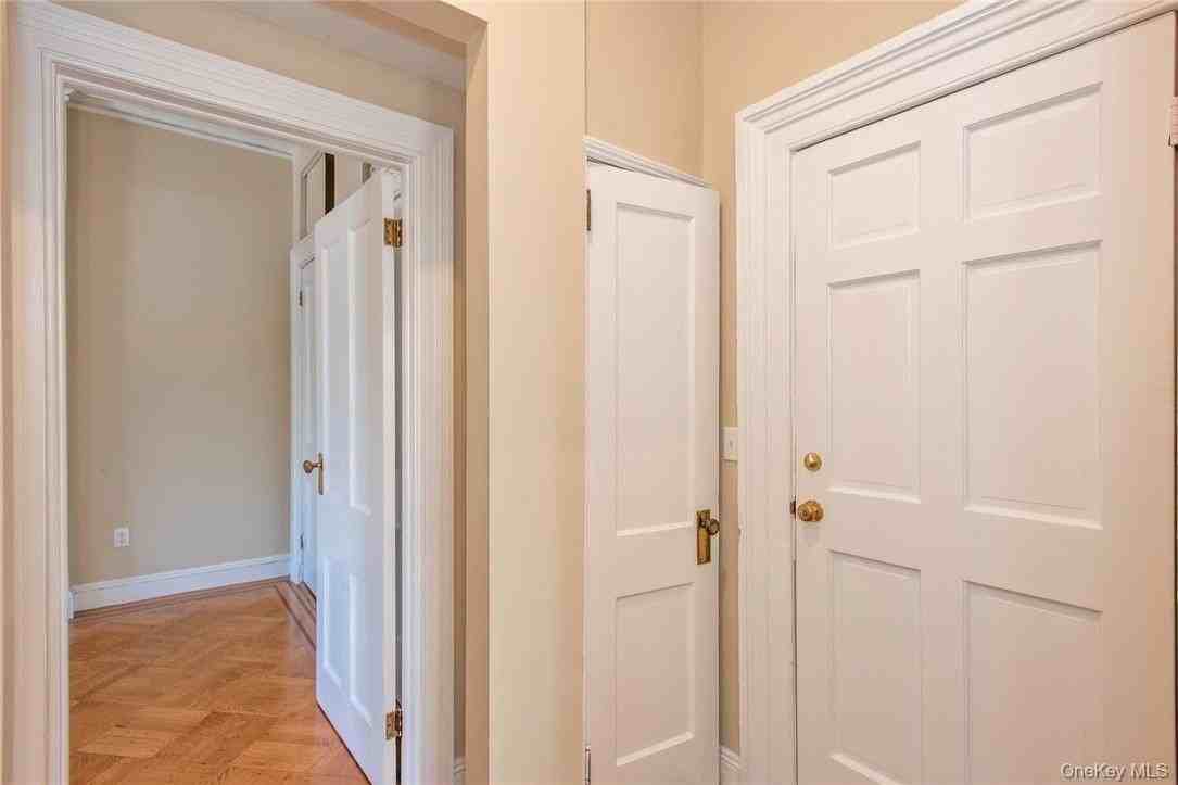 80 Church St #5D - Photo 7 of 36