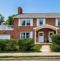 121 Manhasset Ave - Photo 1 of 1