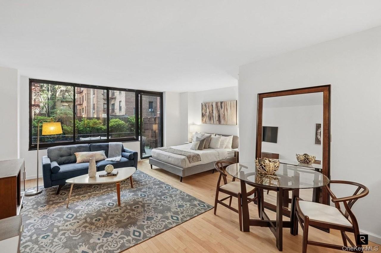 215 W 95th St #2N - Photo 3 of 11