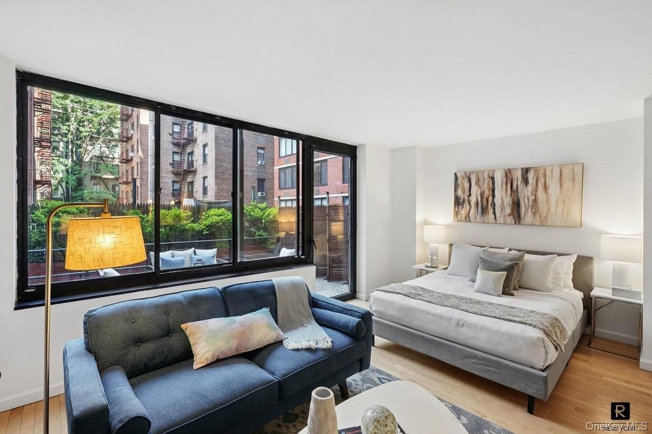 215 W 95th St #2N - Photo 5 of 11