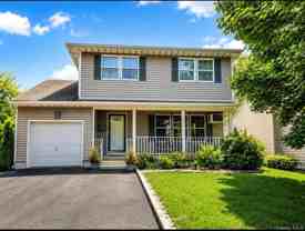 611 Peconic Ave - Photo 1 of 1