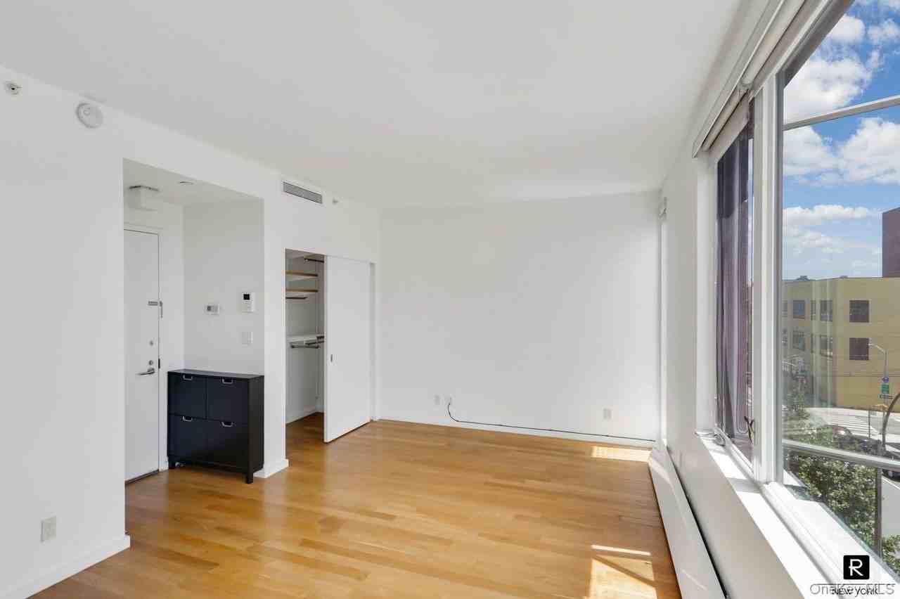 103 3rd St #4 - Photo 5 of 13
