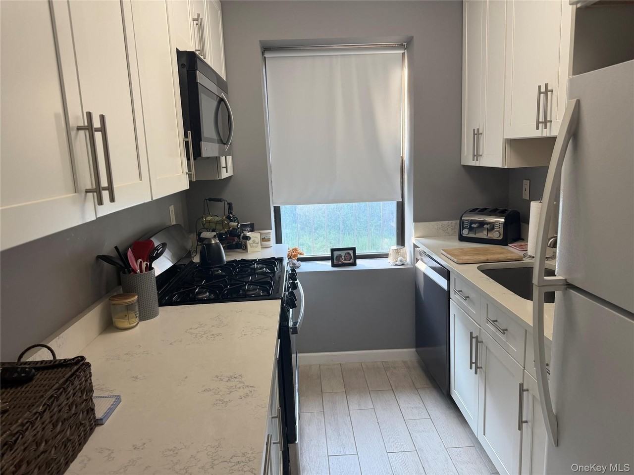 30 Windsor Ter #2D - Photo 6 of 24