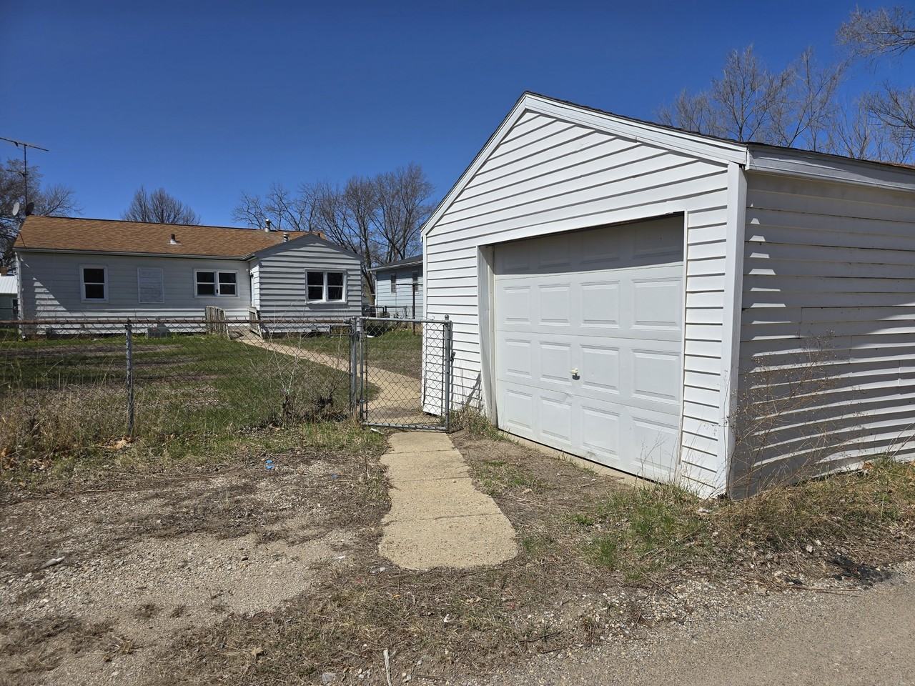412 Sherman Ave #1 - Photo 2 of 24