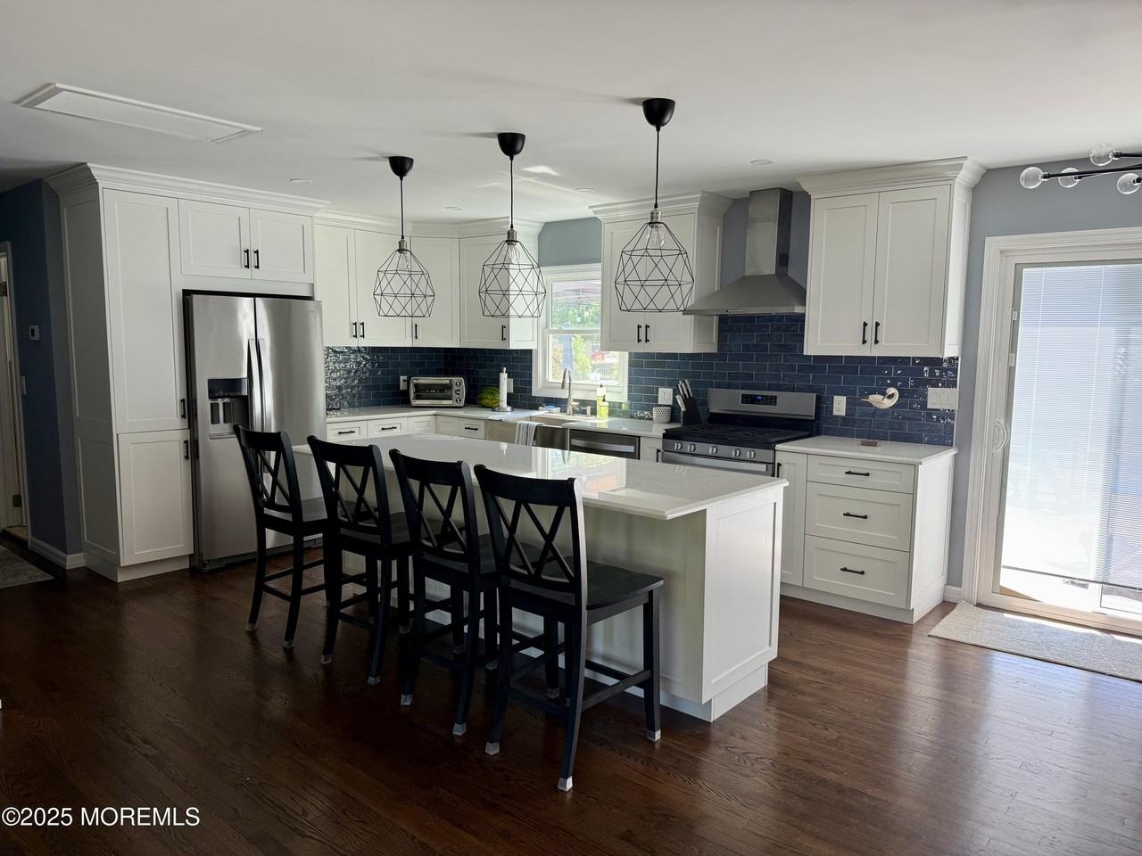 484 Branchport Ave - Photo 3 of 17