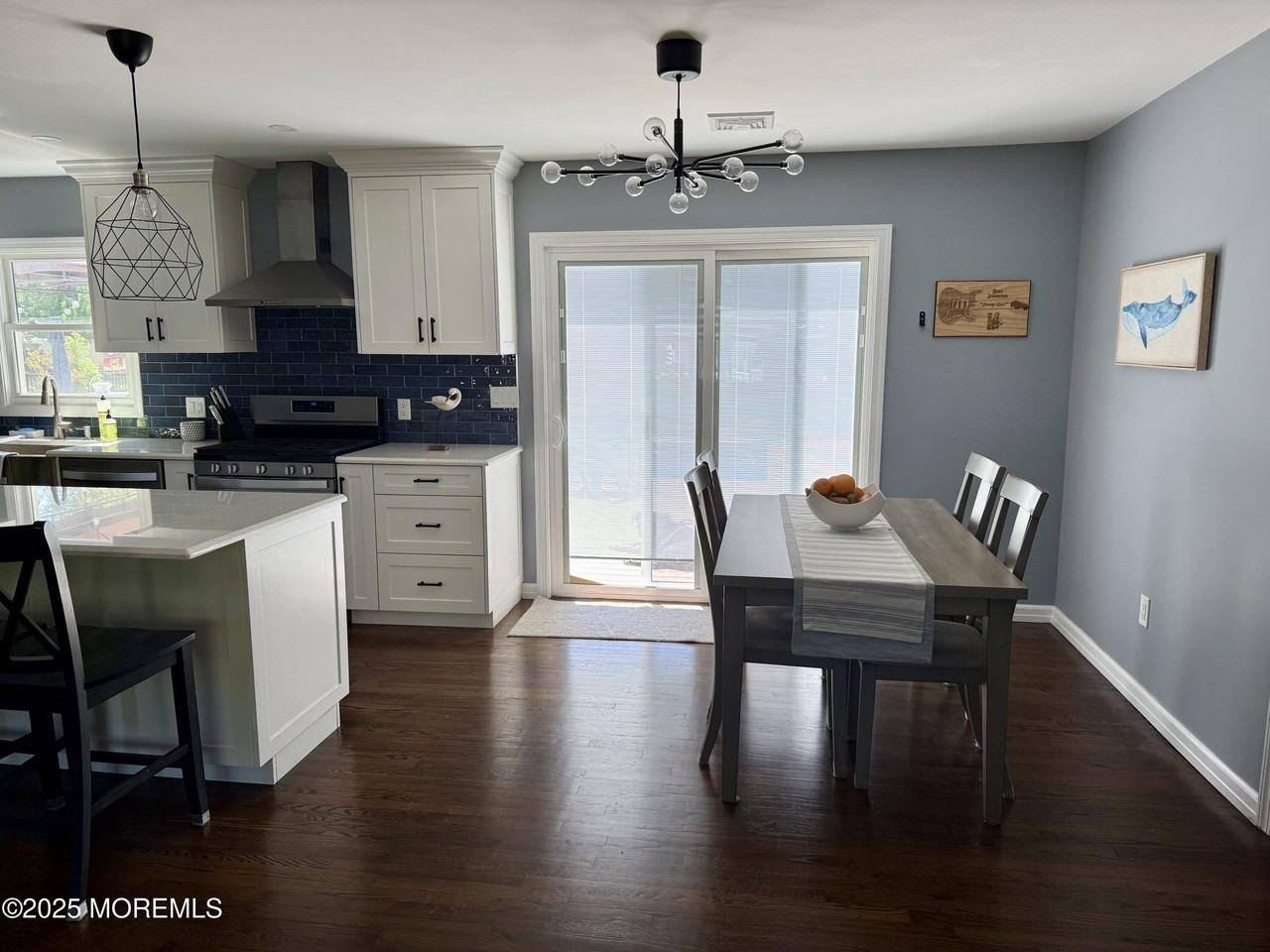 484 Branchport Ave - Photo 6 of 17