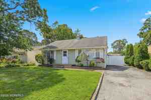 featured image of 461 Augustus Rd