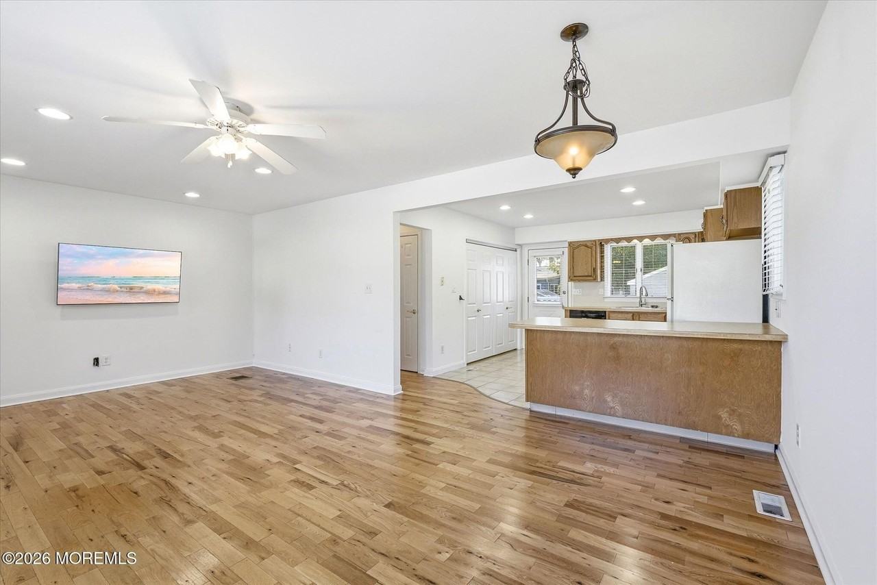 461 Augustus Rd - Photo 5 of 14