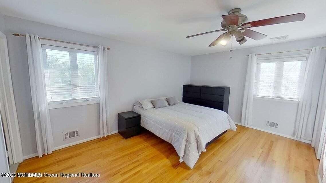 743 Shrewsbury Ave - Photo 6 of 7