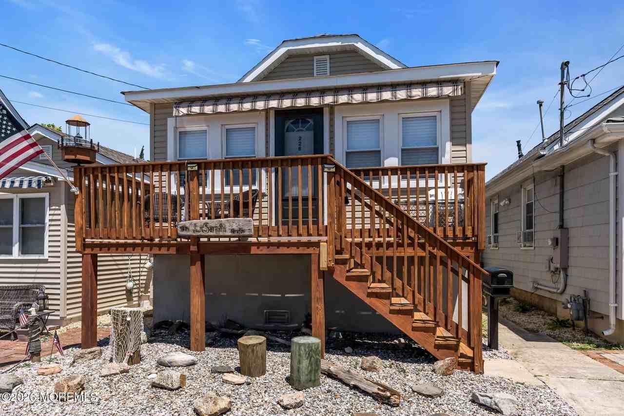 226 Dupont Ave - Photo 2 of 25