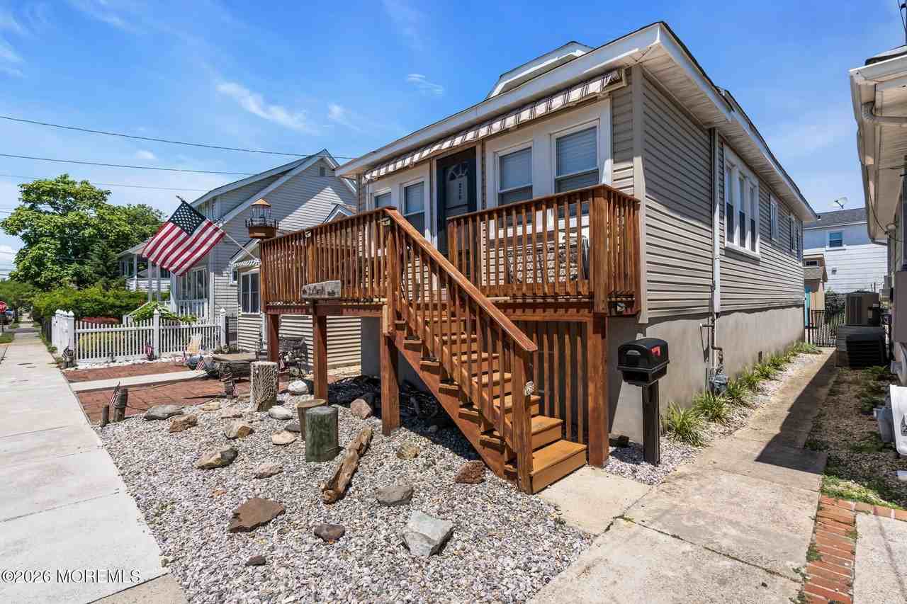 226 Dupont Ave - Photo 5 of 25