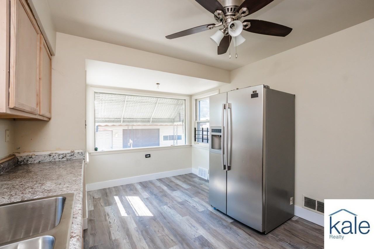 3719 W 81st Pl - Photo 5 of 11