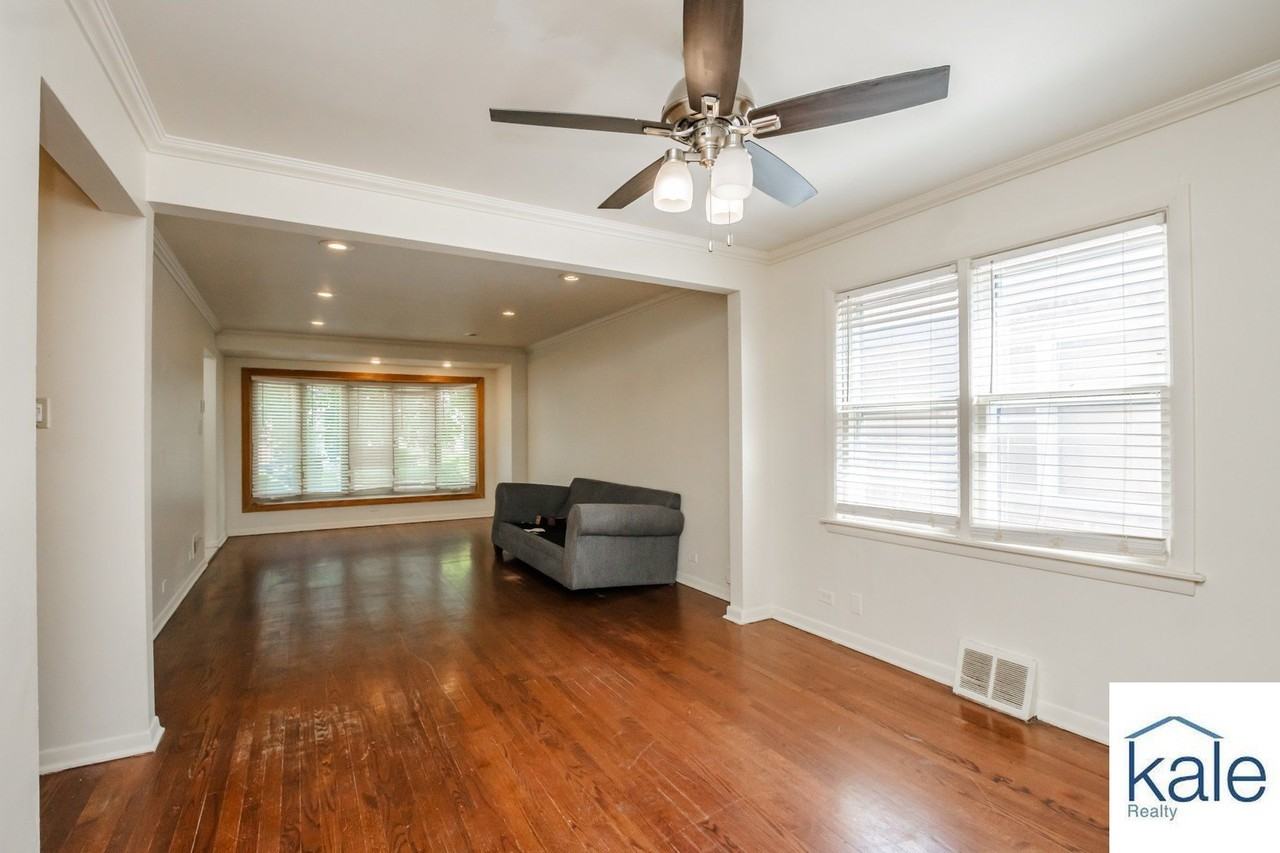 3719 W 81st Pl - Photo 7 of 11