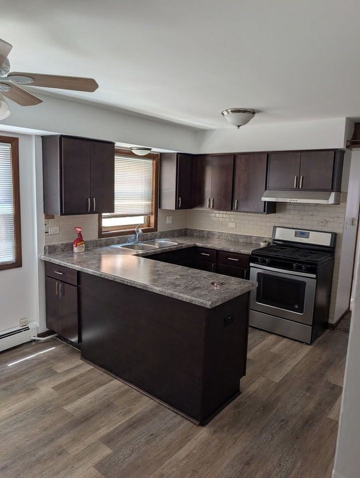 2411 N 77th Ct #1 - Photo 4 of 12