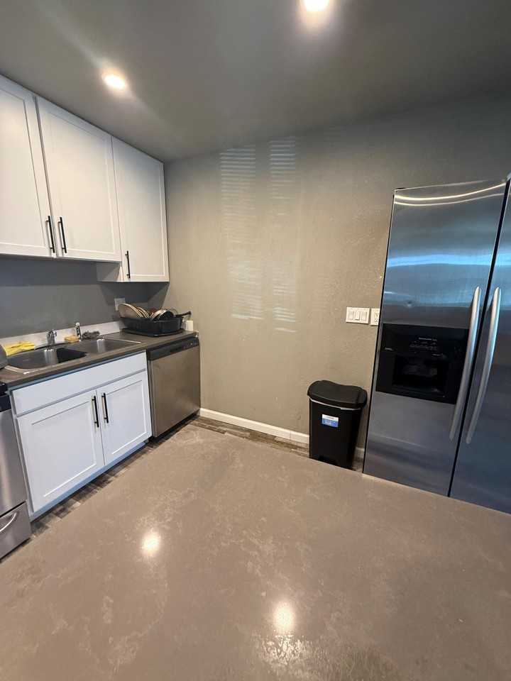 W Noble Cir - Photo 6 of 9