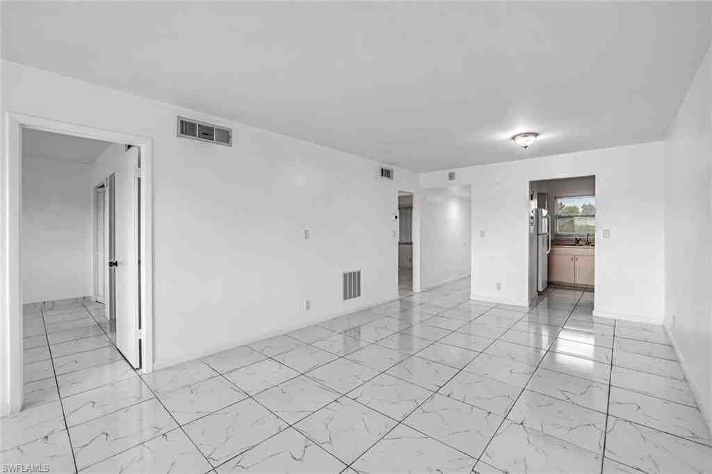 1000 Manatee Rd #A306 - Photo 4 of 19