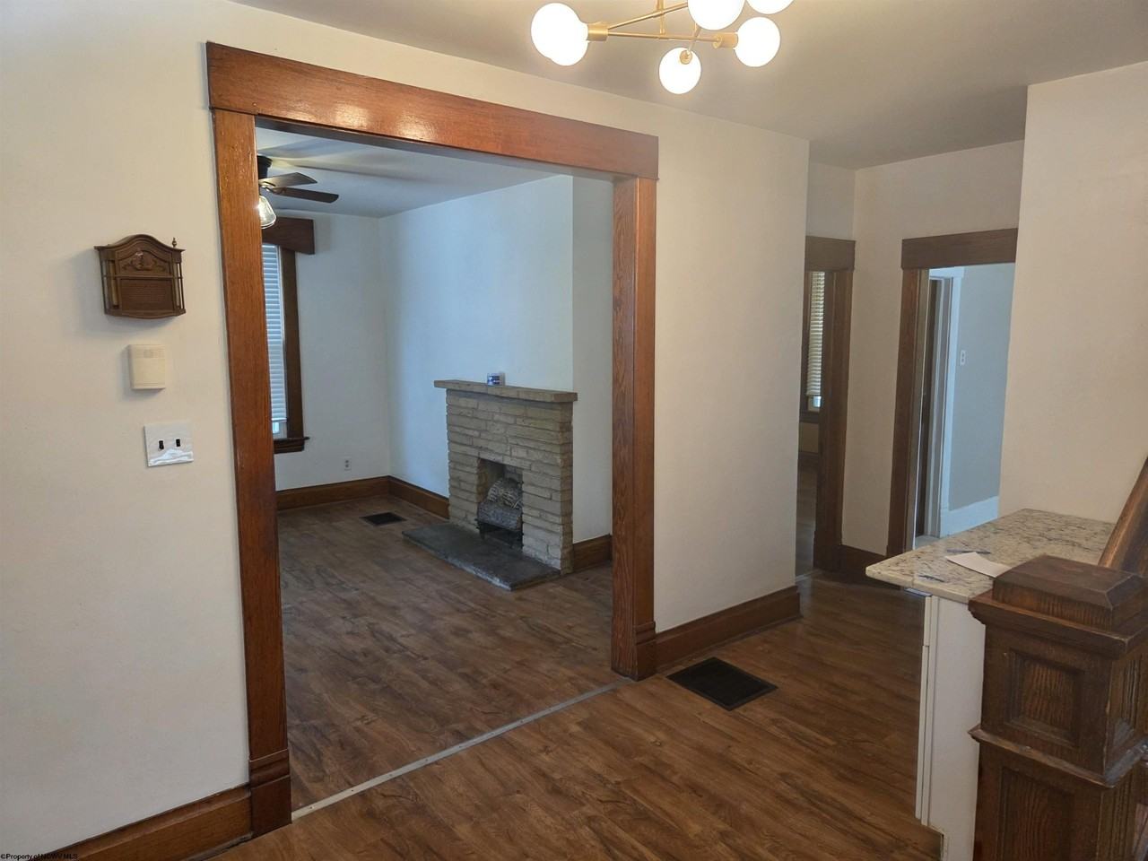 444 Pennsylvania Ave - Photo 7 of 19