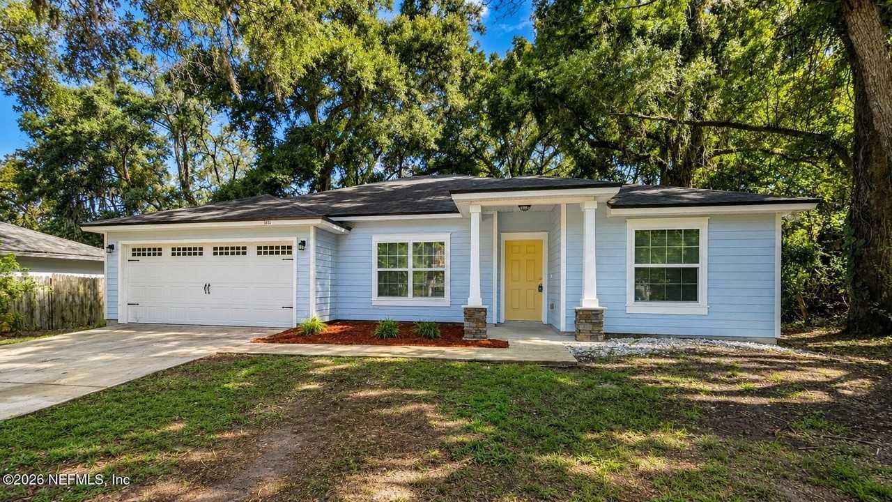 5539 Windermere Dr - Photo 2 of 16