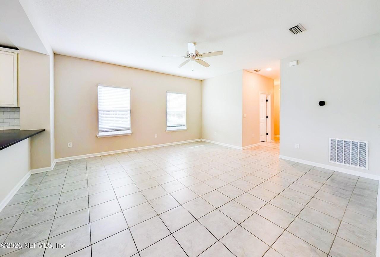 531 Narrowleaf Dr - Photo 3 of 24