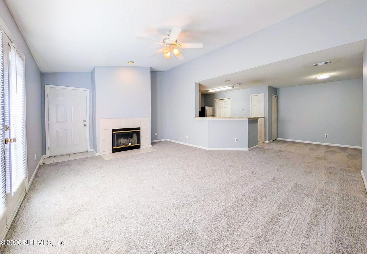 13715 Richmond Park Dr N #507 - Photo 3 of 13