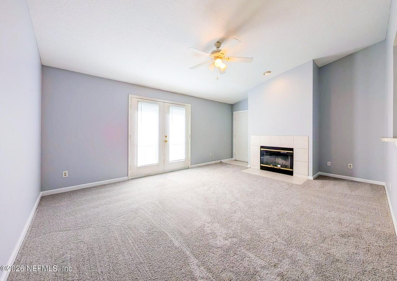 13715 Richmond Park Dr N #507 - Photo 4 of 13